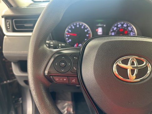 Used 2019 Toyota RAV4 XLE image 22