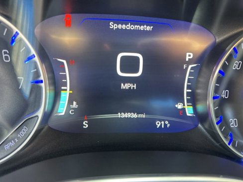 Used 2019 Chrysler Pacifica Touring-L Plus w/ Advanced Safetytec Group image 47