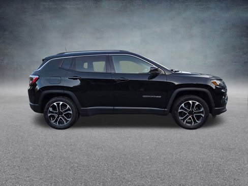 Used 2022 Jeep Compass Limited w/ Sun and Sound Group image 8