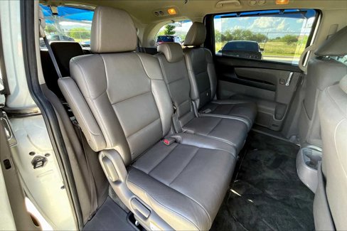 Used 2016 Honda Odyssey Touring Elite image 19