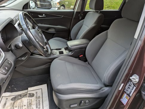 Used 2019 Kia Sorento S image 7