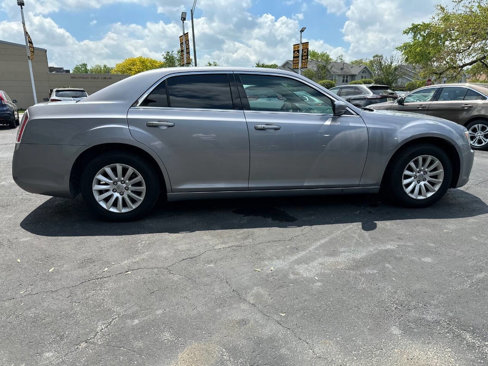 Used 2014 Chrysler 300 image 6
