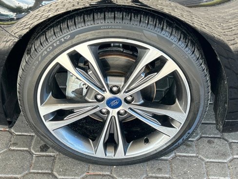 Used 2019 Ford Fusion Titanium image 18