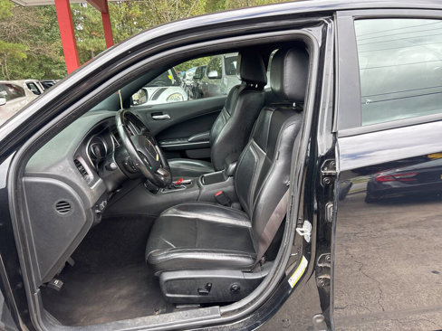 Used 2019 Dodge Charger SXT image 9
