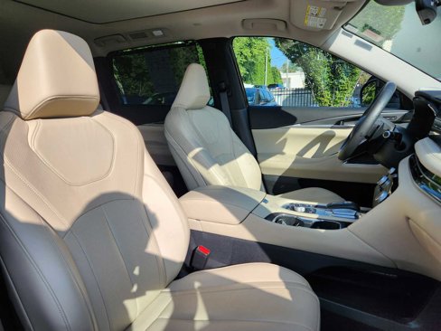 Certified 2025 INFINITI QX60 Luxe w/ Cargo Package image 17