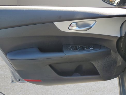 Used 2024 Kia Forte LXS image 12