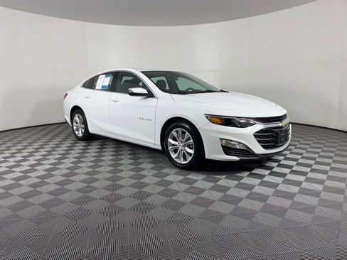 Used 2023 Chevrolet Malibu LT image 2