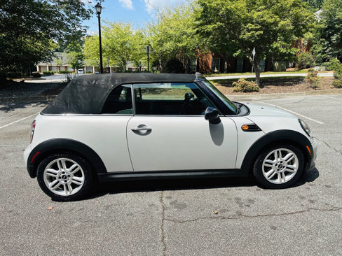 Used 2013 MINI Cooper Convertible image 24