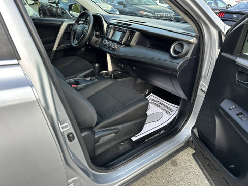 Used 2017 Toyota RAV4 LE image 13