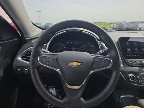 Used 2021 Chevrolet Malibu LT image 14