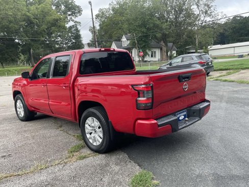 Used 2022 Nissan Frontier SV image 3