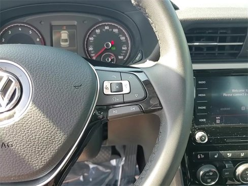 Used 2022 Volkswagen Passat 2.0T SE image 18