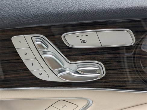 Used 2019 Mercedes-Benz GLC 300 image 21