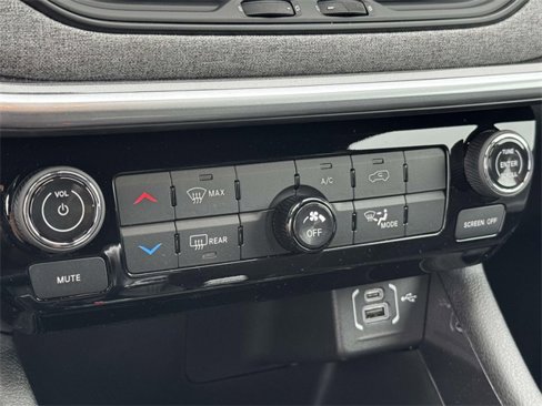 New 2025 Jeep Compass Sport image 5