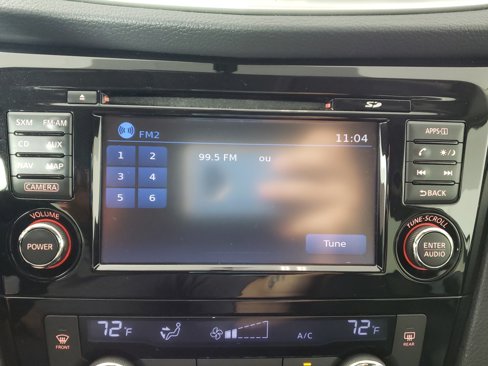 Used 2016 Nissan Rogue SL image 22