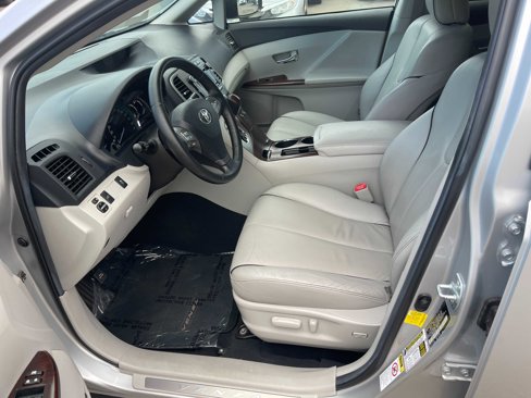 Used 2012 Toyota Venza XLE image 18