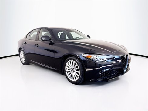 Used 2022 Alfa Romeo Giulia Sprint image 7