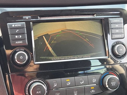 Used 2018 Nissan Rogue S image 24