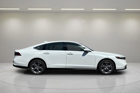 Used 2024 Honda Accord EX image 2