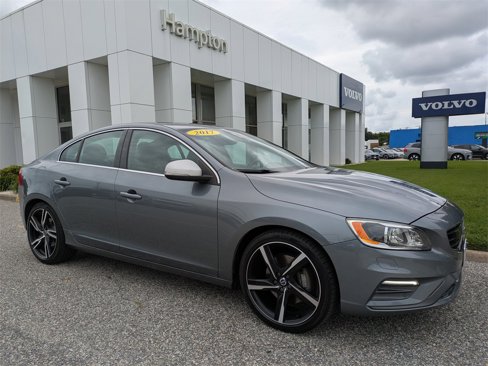 Used 2017 Volvo S60 T6 R-Design Platinum w/ Climate Package image 2