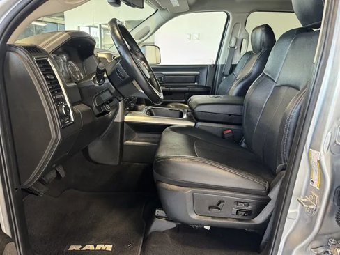 Used 2018 RAM 2500 Laramie w/ Sport Appearance Group image 12
