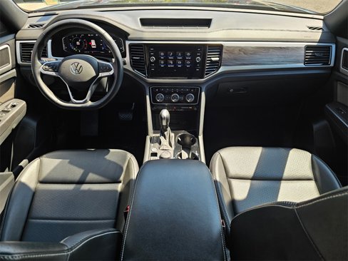 Used 2022 Volkswagen Atlas Cross Sport SE image 19