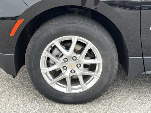 Used 2023 Chevrolet Equinox LT image 9