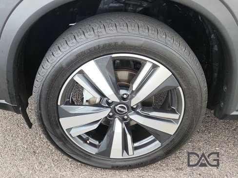 Used 2023 Nissan Rogue SL image 11