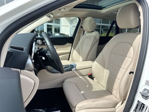 Used 2018 Mercedes-Benz GLC 300 4MATIC image 11