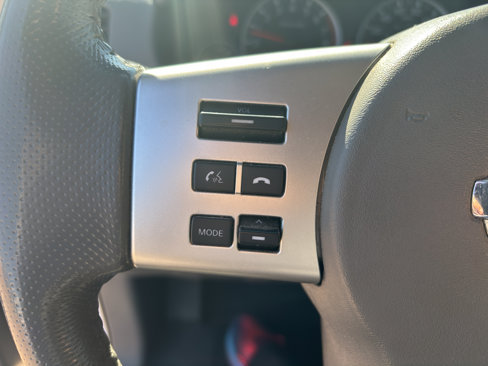 Used 2019 Nissan Frontier SL image 25