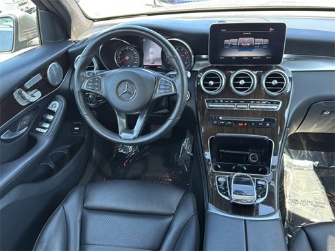 Used 2019 Mercedes-Benz GLC 300 4MATIC image 27