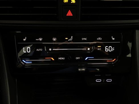 New 2025 Volkswagen Jetta SE image 23