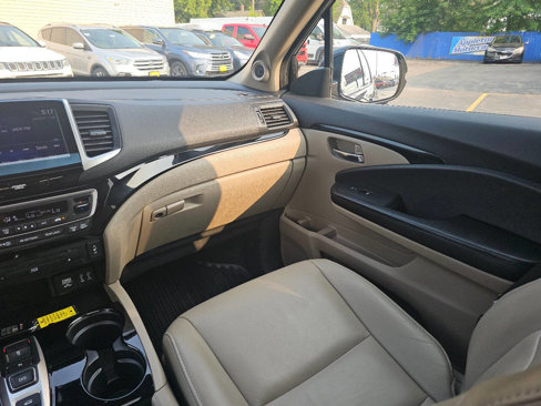 Used 2016 Honda Pilot Touring image 24
