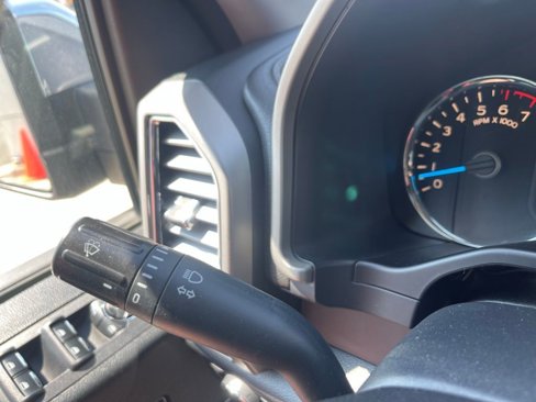 Used 2016 Ford F150 Lariat image 24