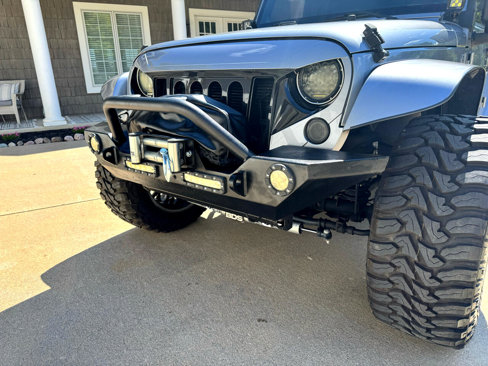 Used 2013 Jeep Wrangler Unlimited Sahara w/ Dual Top Group image 30