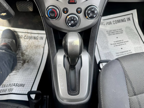 Used 2016 Chevrolet Sonic LT image 21