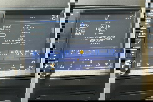 Used 2020 Nissan Frontier SV image 18