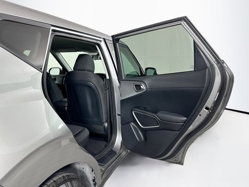 Used 2024 Kia Soul LX w/ Option Group 015 image 28