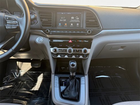 Used 2020 Hyundai Elantra Value Edition image 11