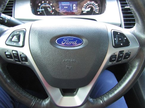 Used 2015 Ford Taurus SEL image 15