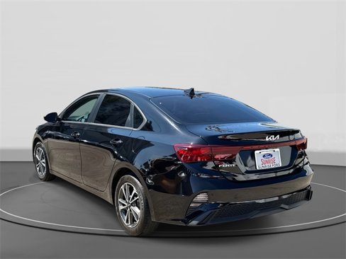 Used 2023 Kia Forte LXS image 7