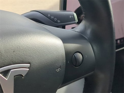 Used 2018 Tesla Model 3 Performance image 27