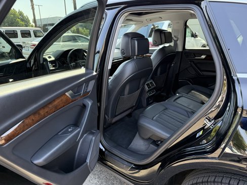 Used 2018 Audi Q5 2.0T Premium Plus w/ Premium Plus Package image 20