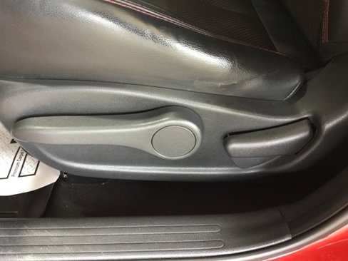 Used 2016 Nissan Juke SL image 31
