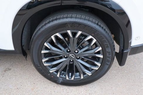 Certified 2024 Nissan Rogue Platinum w/ Platinum Premium Package image 10