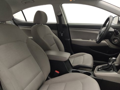 Used 2017 Hyundai Elantra SE image 21