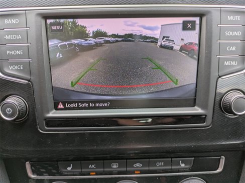 Used 2017 Volkswagen GTI SE image 26