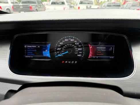 Used 2013 Ford Taurus SEL image 25