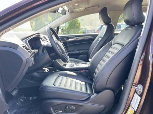 Used 2019 Ford Fusion SEL image 13