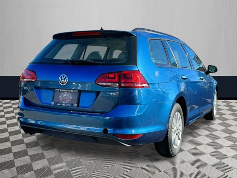 Used 2017 Volkswagen Golf SEL image 5